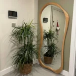 ⁦مرايا طويلة "لونا" (إطار خشب زان مموج)⁩ - الصورة ⁦2⁩